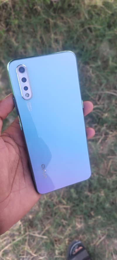Vivo S1