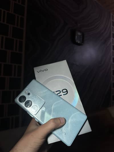 Vivo V29
