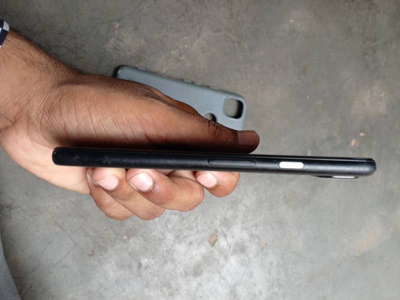 Google Pixel 4a 4
