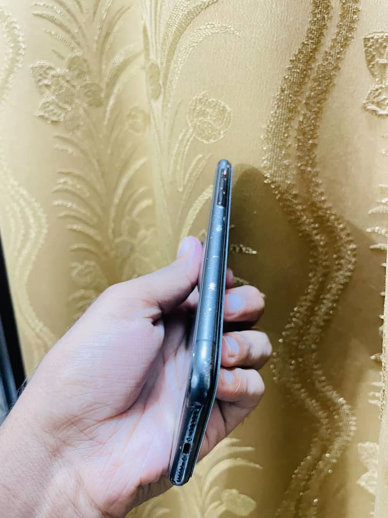 Apple iPhone X 2