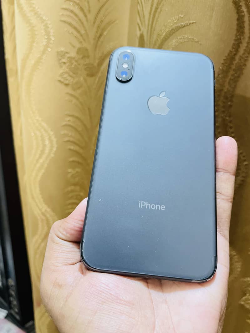 Apple iPhone X 3