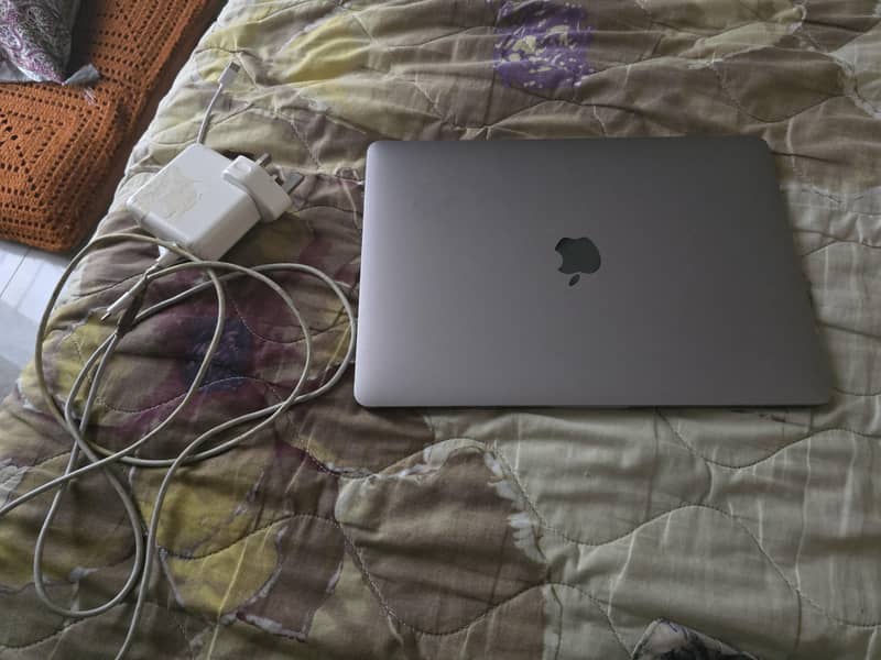 MacBook Pro 2017 0