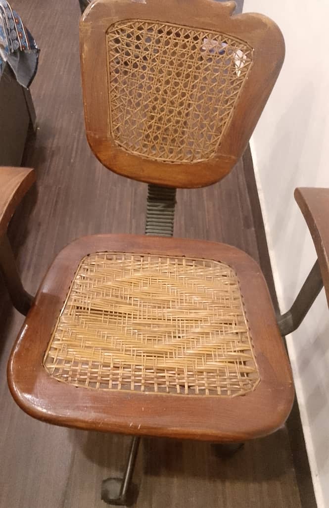 Work chair 1