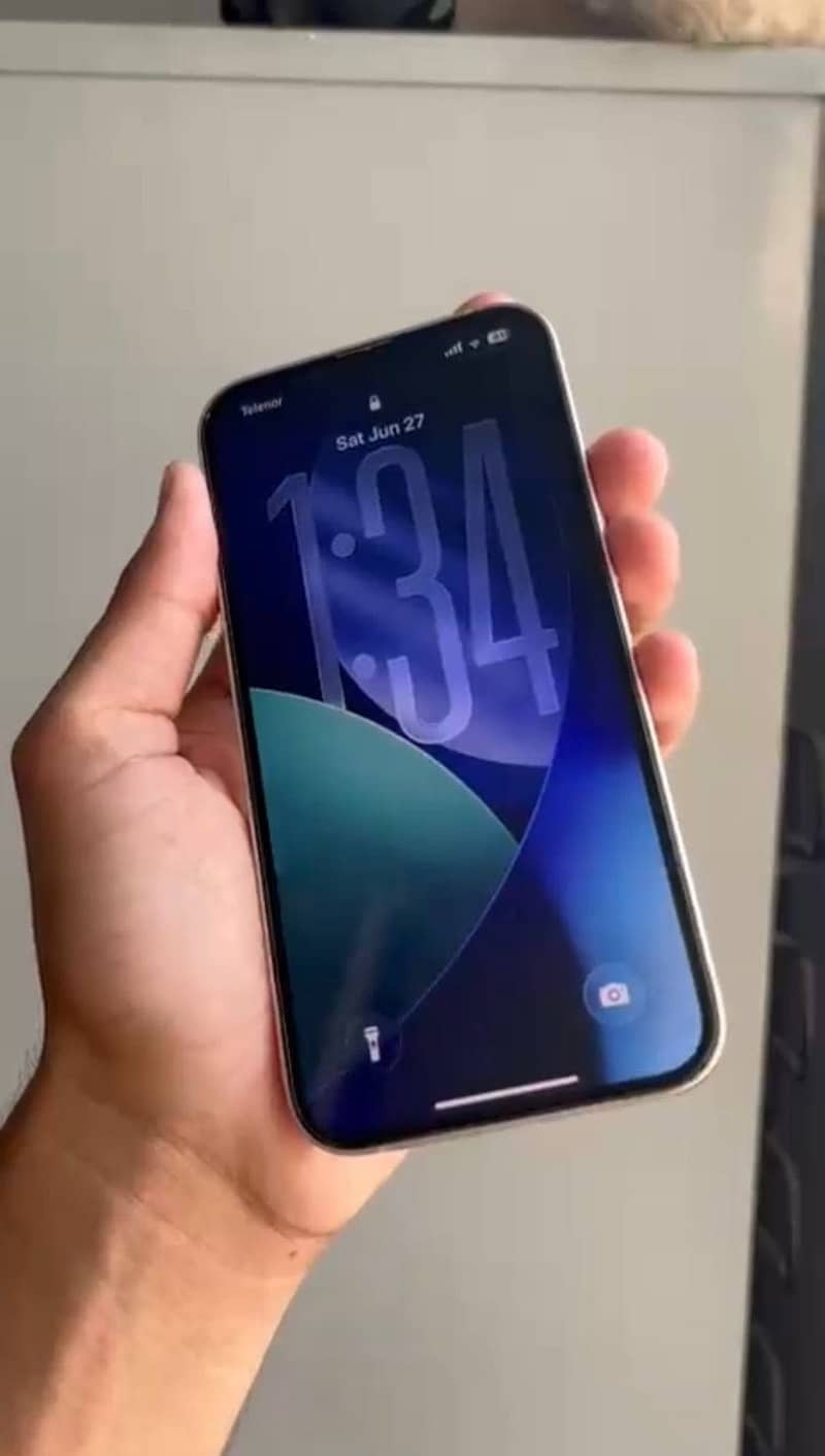 Apple iPhone 13 3