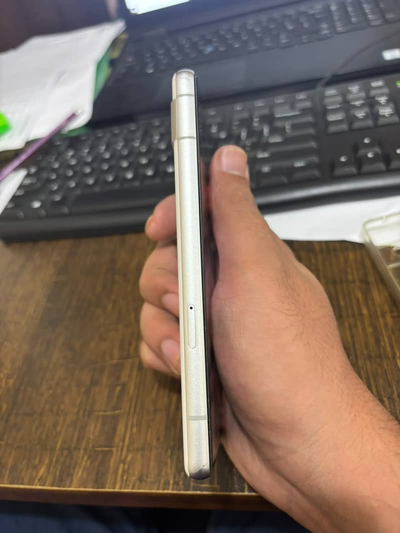 Google Pixel 7a 2