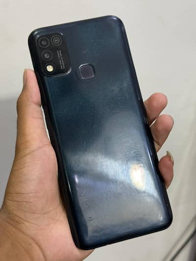 03195212208 infinix hot 11 play 4+64 all OK official PRA approved