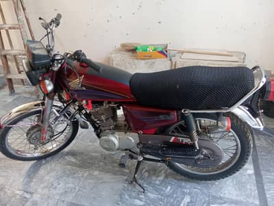 Honda cg 125 2004 model