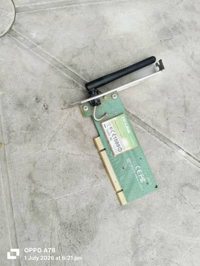 TP-Link PCI Wi-Fi Card & Wired Handheld Microphone Combo