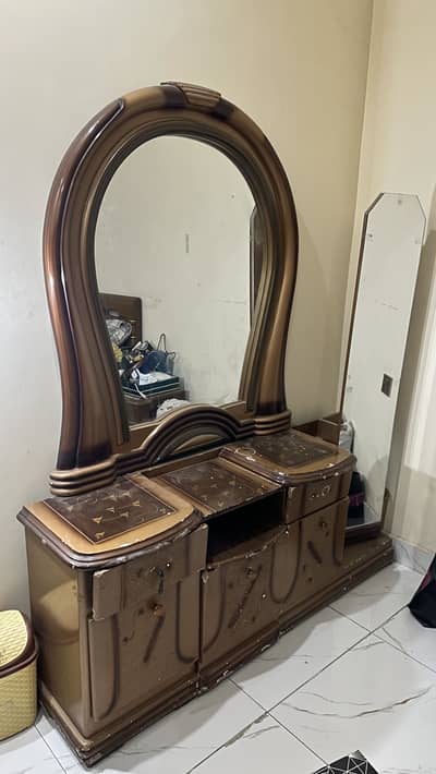 Dressing Table with stool and drawers