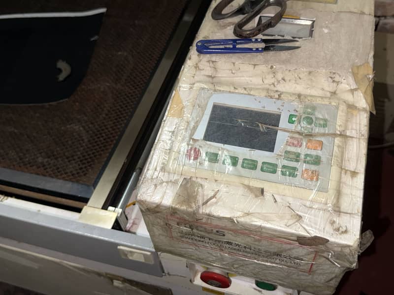 Laser cutting machine 2