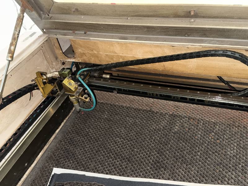 Laser cutting machine 3