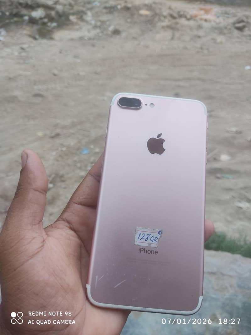 Apple iPhone 7 Plus 1