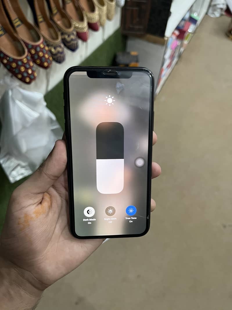 Apple iPhone X 3