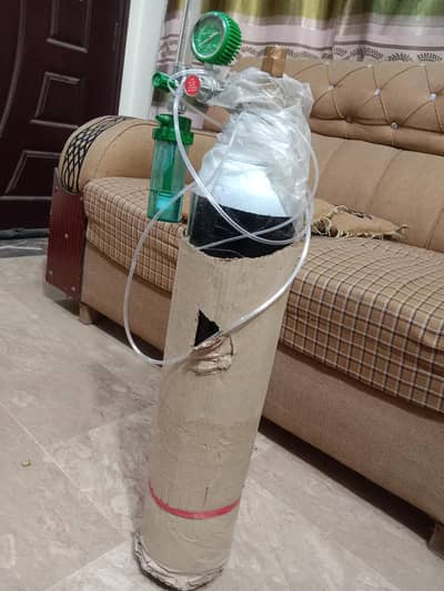 oxygen cylinder
