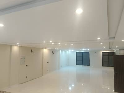 8 Marla Commercial Hall For Rent In Bahria Town Lahore