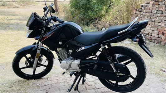 YAMAHA YBR 125