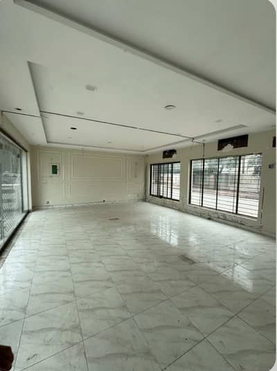 5 Marla Commercial Hall For Rent In Bahria Town Lahore