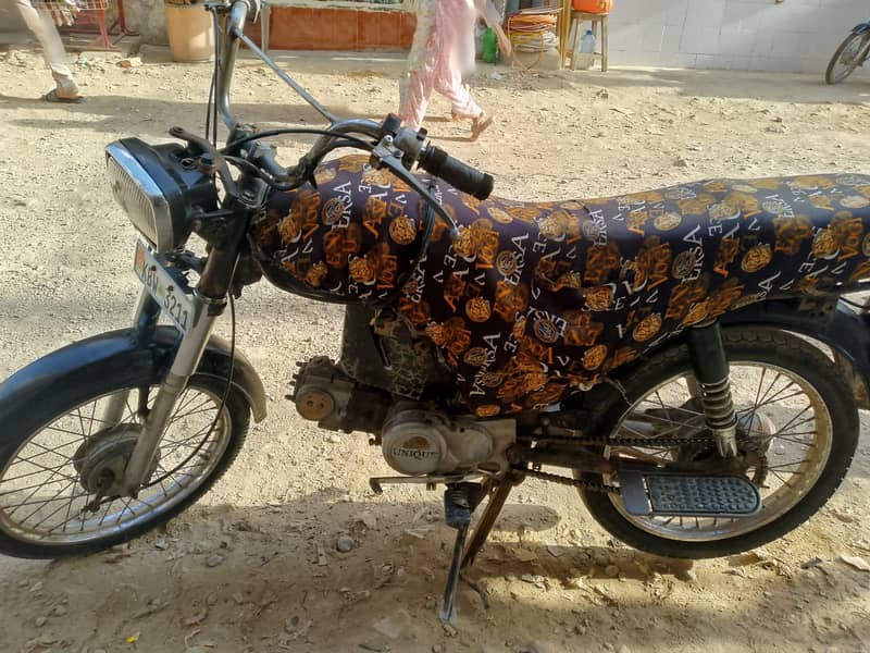 unique 70 (27500 say kam walay rabta na karn) 2