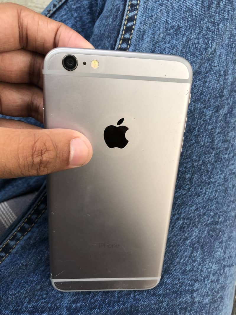 Apple iPhone 6 Plus 0
