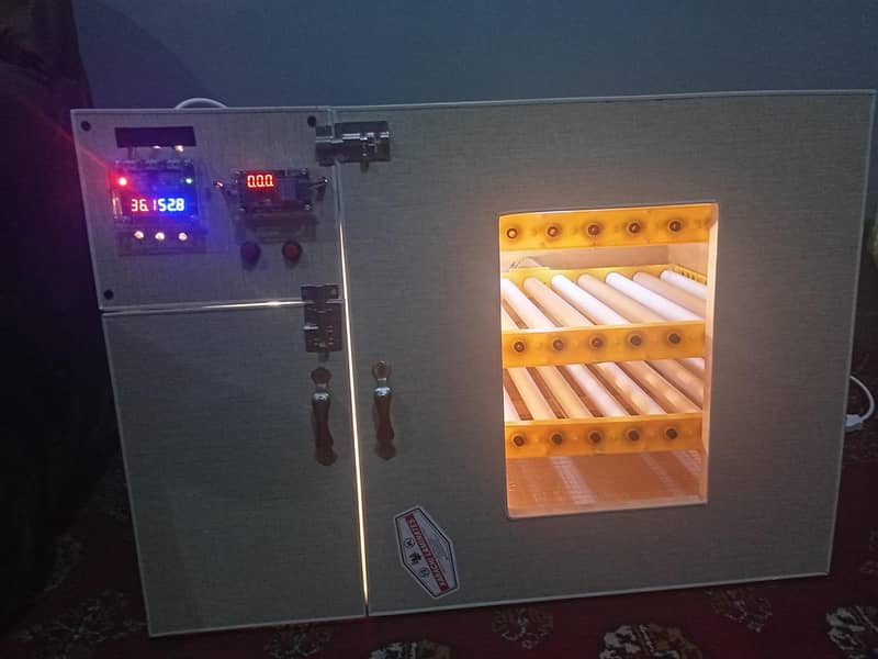 fully automatic incubator 180 eggs 1