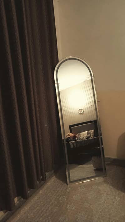 6 foot mirror with 3 led colour changing lights