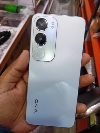 Y19s 6gb 128gb complete box glass change