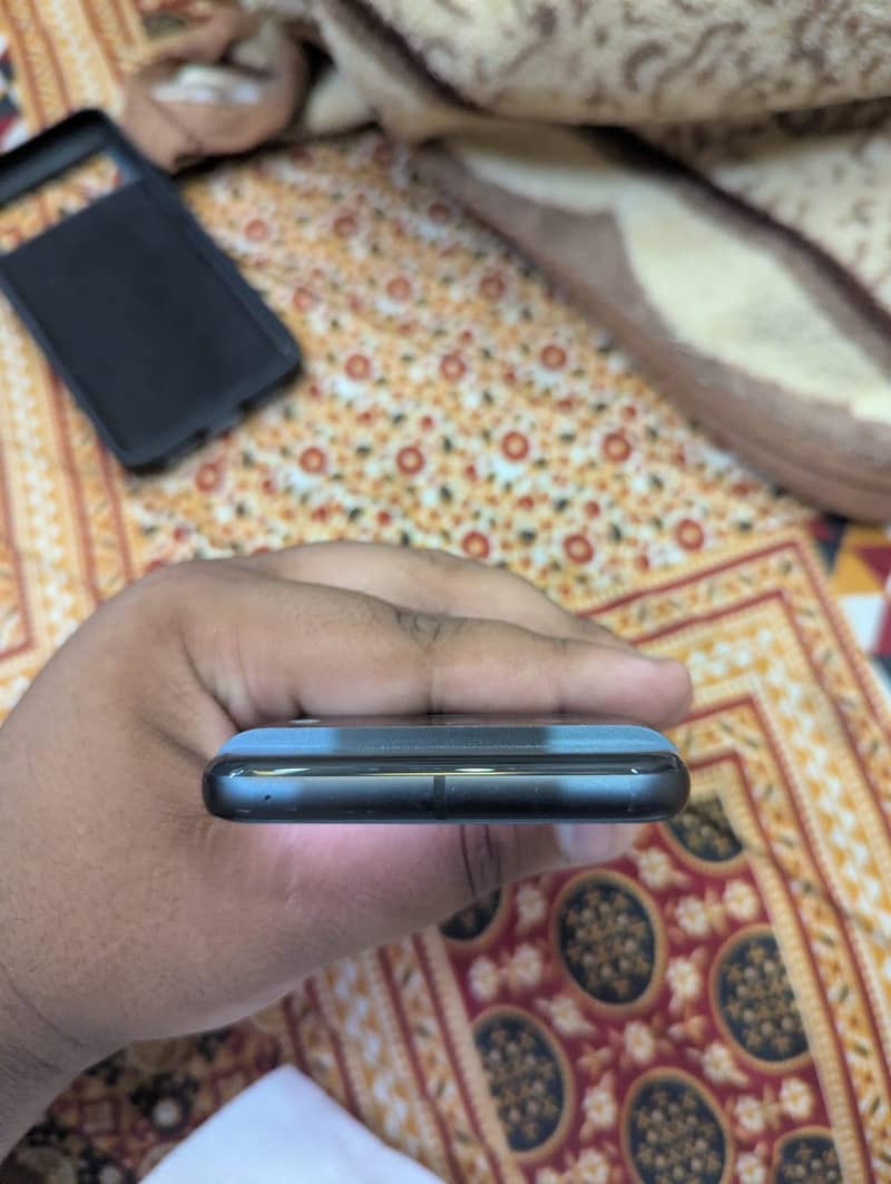 Google Pixel 8 2