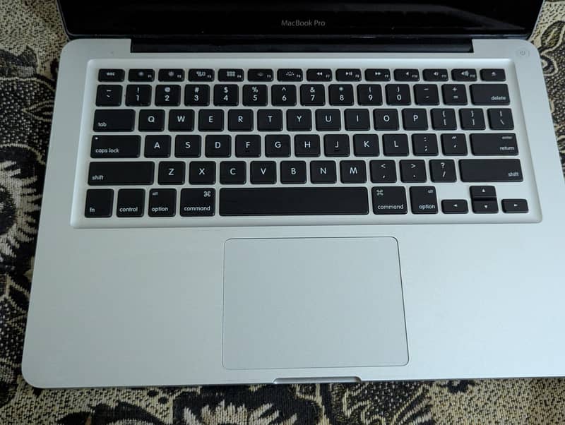 MacBook pro mid 2012 1