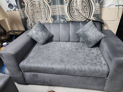 3 Set Sofa For Sale with Chanyoti Wood Table in 10/10