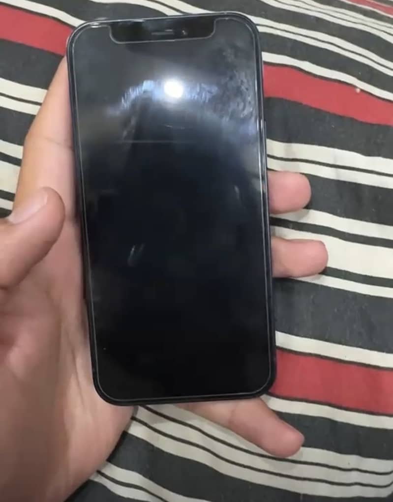 Apple iPhone 12 2