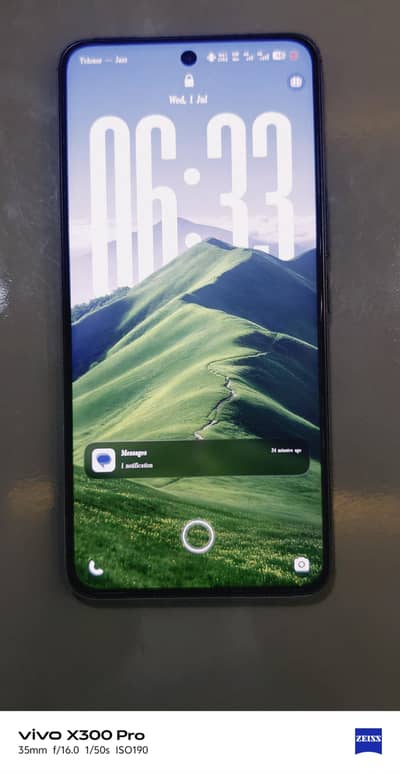 Vivo V60 5G 12/256GB | ZEISS Cameras | 90W Fast Charge