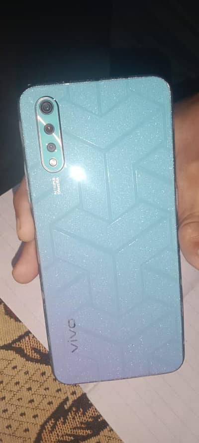 Vivo S1