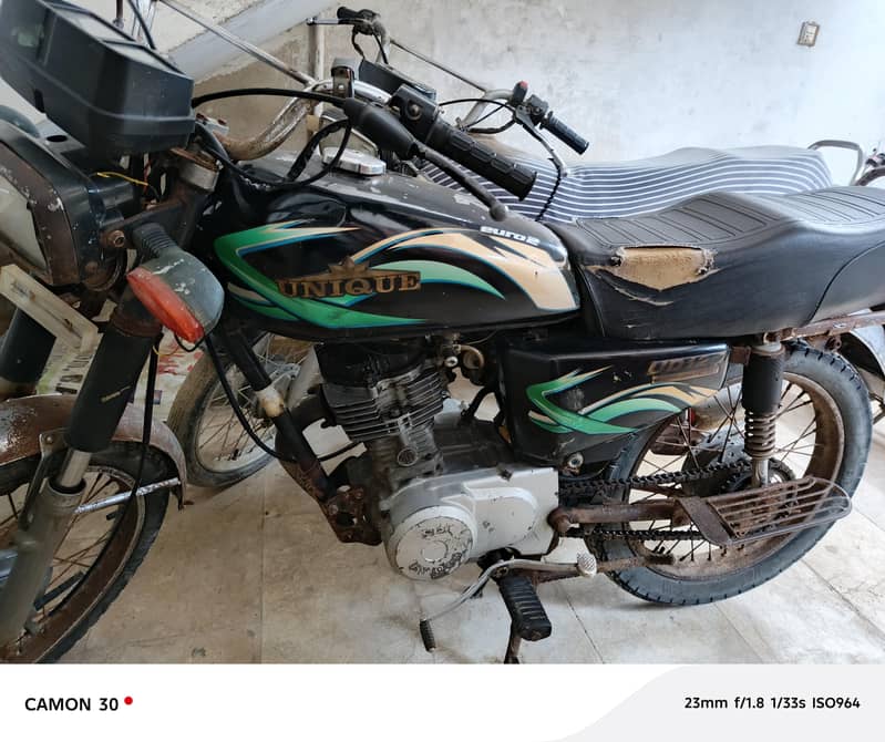 unique 125 1