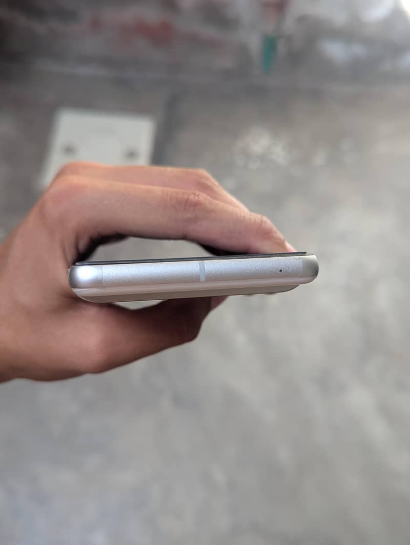 Google Pixel 7 3