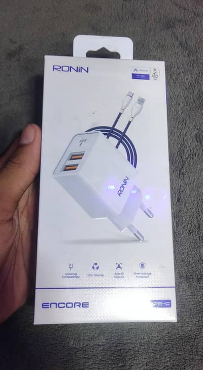 R-615 2.4A Dual USB Charger With Type-C Cable