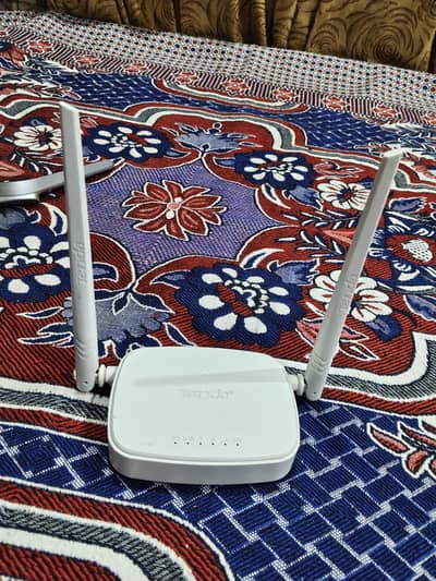 Tenda Wifi Router (2 Antennas)