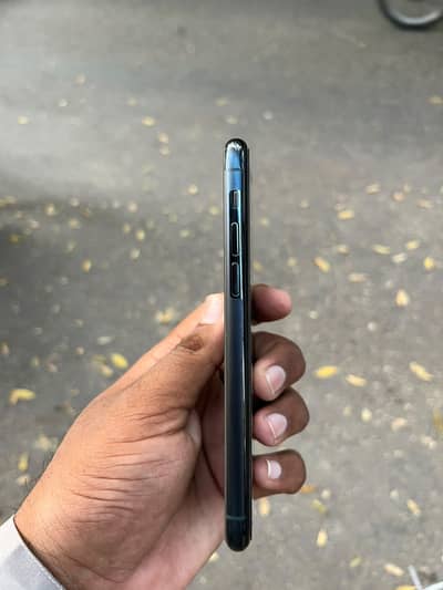 Apple iPhone 11 Pro nomber 03272977508