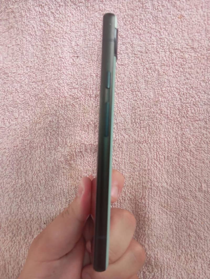 Google Pixel 6a 5