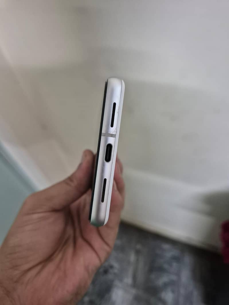 Google Pixel 7 3