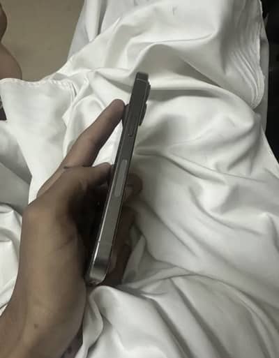 iPhone 15 Pro pta