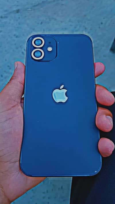 Apple iPhone 12