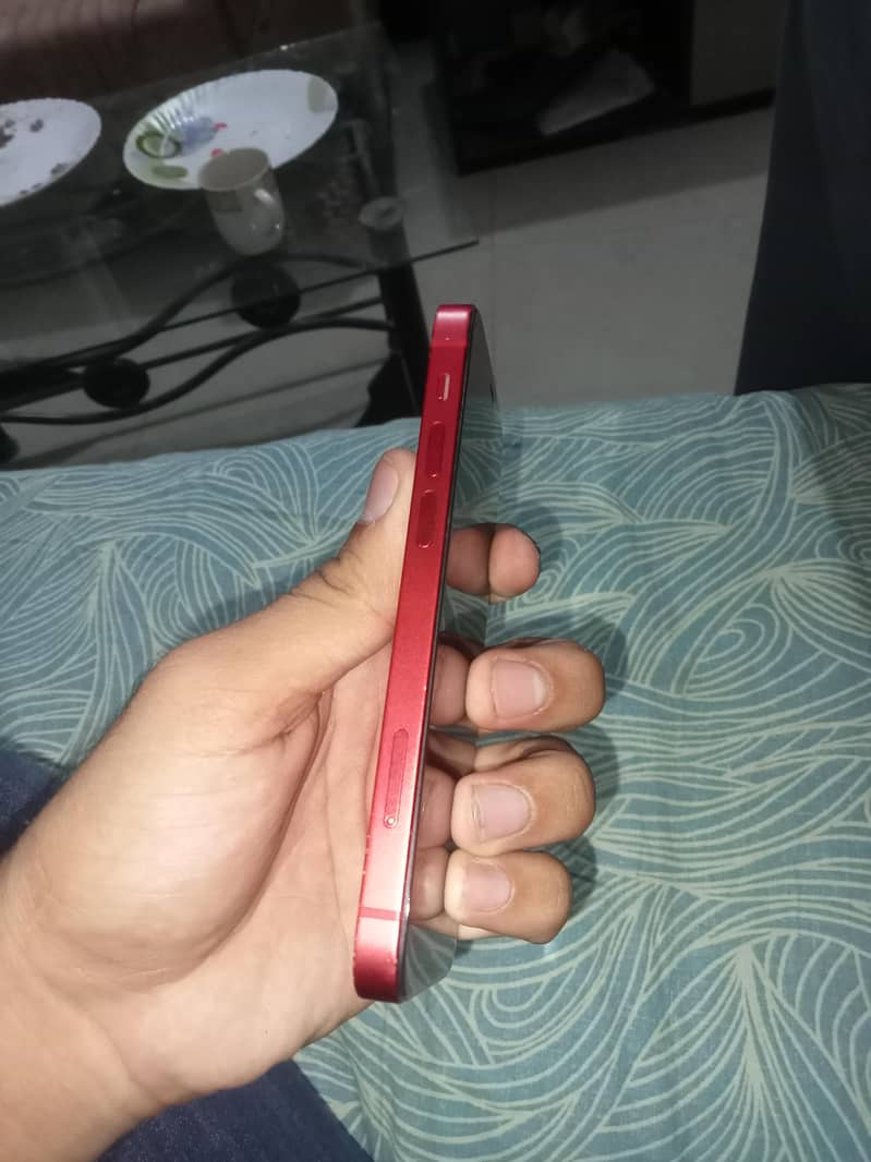 iphone 12 mini 4