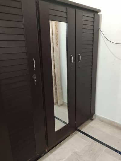 Wooden Almari 4 Door with Mirror - Excellent Condition