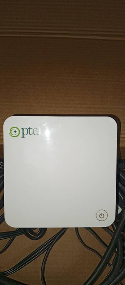 PTCL smart Tv box with Hdmi and av cable