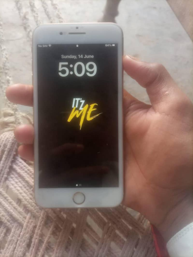 Apple iPhone 8 Plus 5