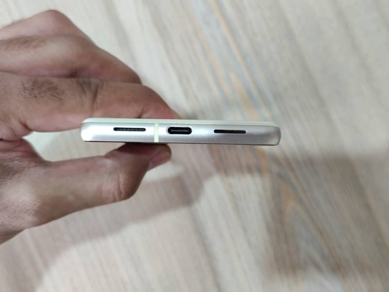 Google Pixel 7 5