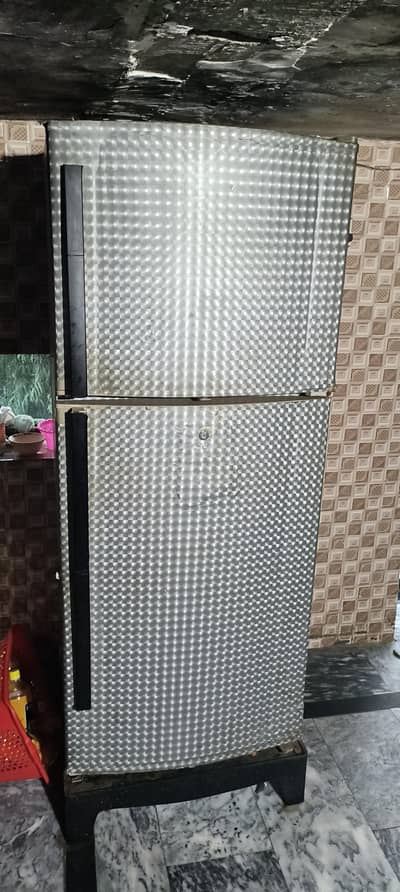Dawlance Refrigerator – Excellent Cooling, Home Used