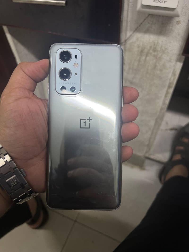 One Plus 9 Pro 4