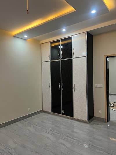 10 Marla Lower Portion for Rent Fazaia Housing Scheme Phase 1, Lahore