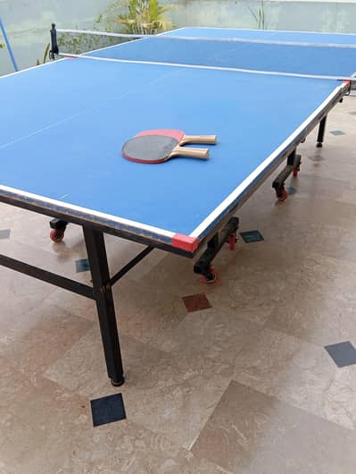 Table tennis table